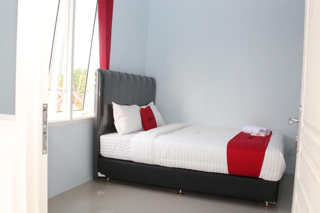 Reddoorz Syariah Near Suncity Mall Madiun Eksteriør bilde