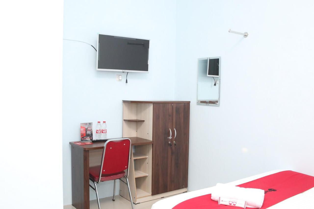 Reddoorz Syariah Near Suncity Mall Madiun Eksteriør bilde