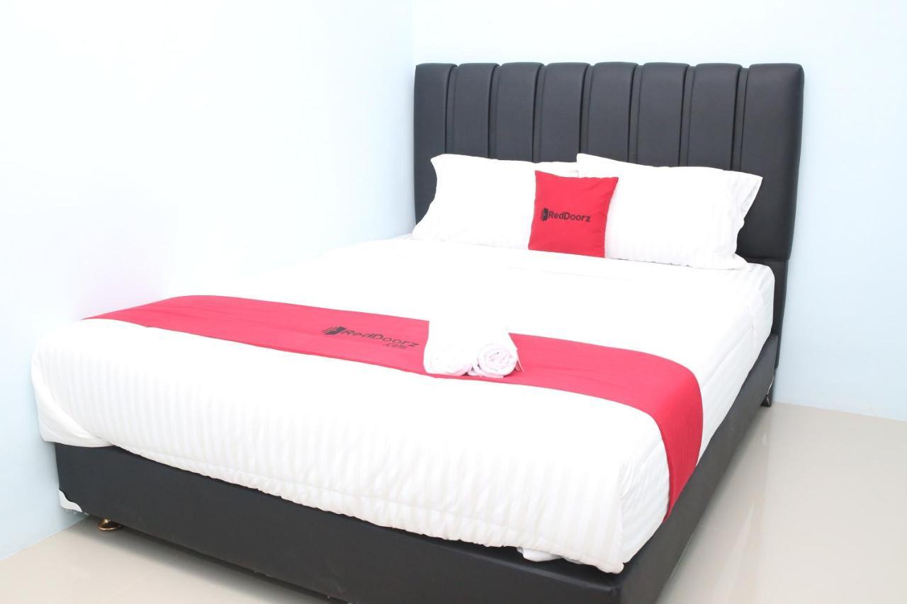 Reddoorz Syariah Near Suncity Mall Madiun Eksteriør bilde