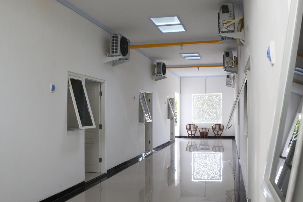 Reddoorz Syariah Near Suncity Mall Madiun Eksteriør bilde