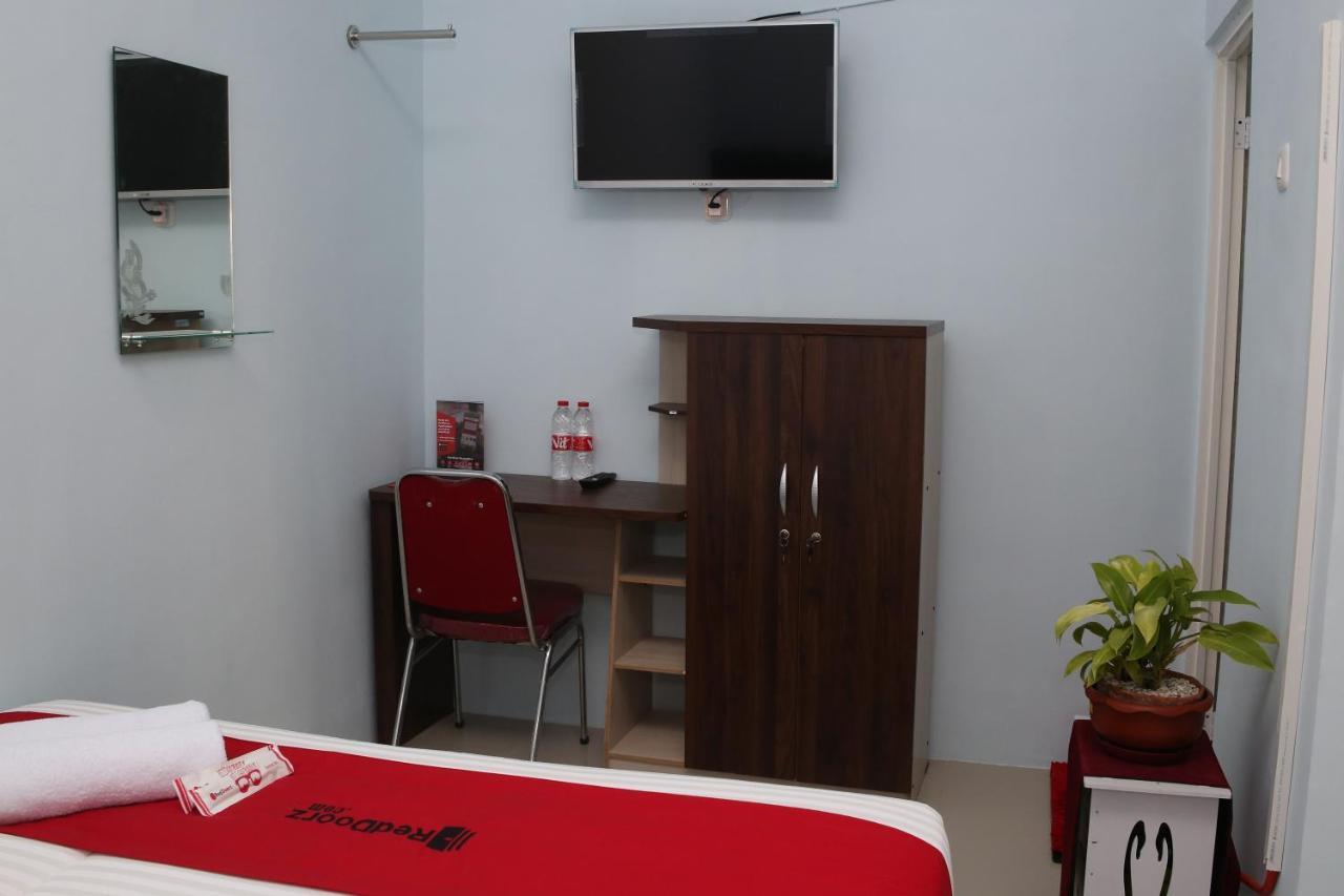 Reddoorz Syariah Near Suncity Mall Madiun Eksteriør bilde