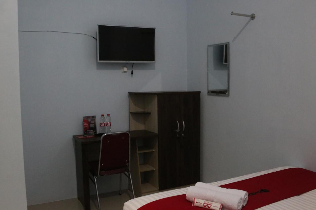 Reddoorz Syariah Near Suncity Mall Madiun Eksteriør bilde