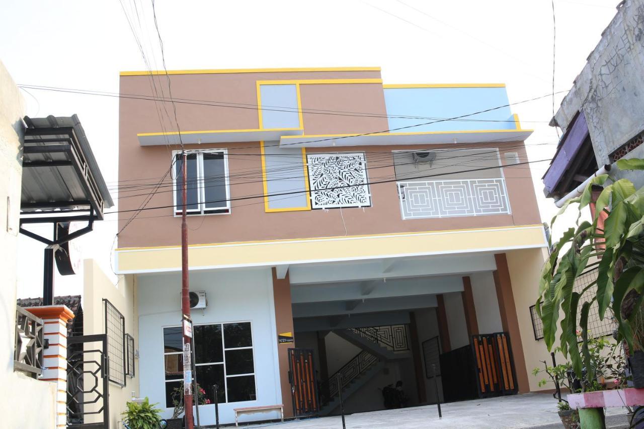 Reddoorz Syariah Near Suncity Mall Madiun Eksteriør bilde